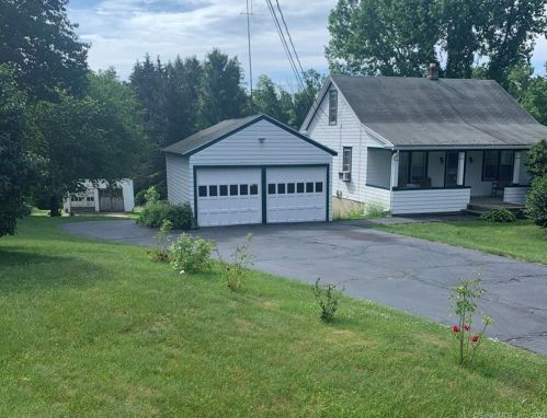 420 Shelton Rd, Bridgeport, CT 06611-5138