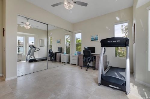 15 Napoleon Rd, Rancho Mirage CA  92270-2715 exterior