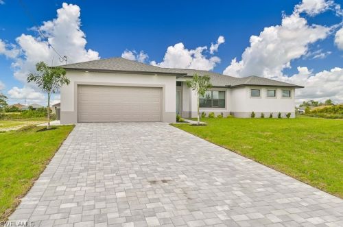 1328 13th Pl, Cape Coral, FL 33909-1570