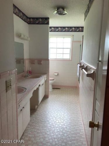 5224 Blue Springs Rd, Marianna FL  32446-6429 exterior