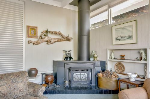 273 Lighthouse Ave, Del Monte Park CA  93950-2948 exterior