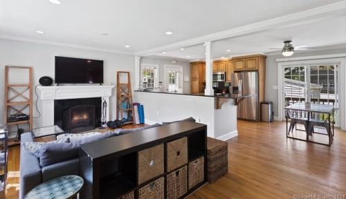56 High Clear Dr, Stamford, CT 06905-3104