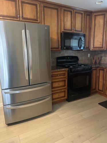 625 Ebbetts Ave, Manteca CA  95337-6016 exterior