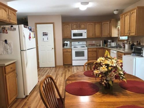 3333 Long Branch Dr, New Castle PA  16105-2929 exterior