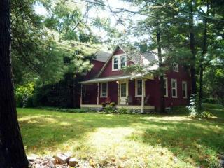 171 Vine Rd, Stamford, CT 06905-2018