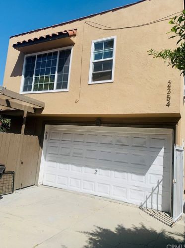 2250 Chestnut Ave, Long Beach, CA 90806-4210