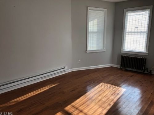 192 19th Ave, Irvington NJ  07111-3715 exterior