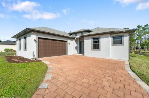 3011 12th Ave, Naples FL  34120-3730 exterior