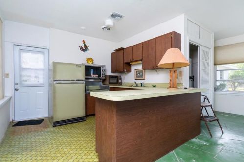 108 Lyons Bay Rd, Nokomis FL 34275-3015 exterior