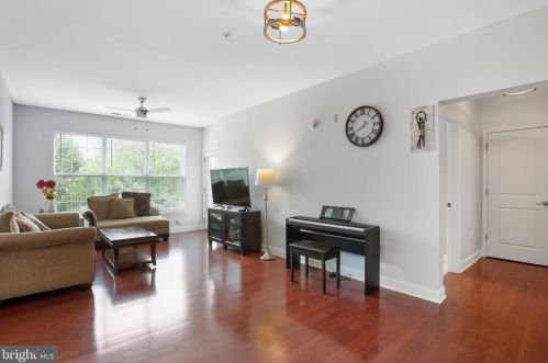 2207 Lydia Hollow Dr, Glen Mills, PA 19342-1064