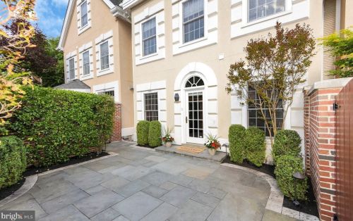 12 Governors Ln, Princeton NJ  08540-3667 exterior
