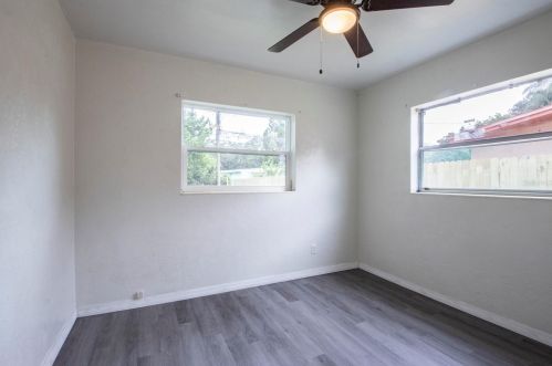 2355 35 St, Saint Petersburg FL  33713-3553 exterior