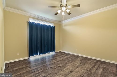15 Harcrest Ct, Dover DE  19901-6459 exterior