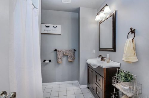 245 Maple Brook Ct, Yorktown Hgts NY  10598-1976 exterior