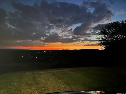 204 Roosevelt Dr, Poughquag NY  12570-5244 exterior