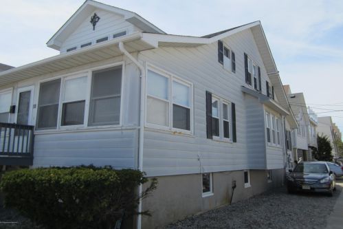 1217 Boulevard, Pelican Island, NJ 08751-1909