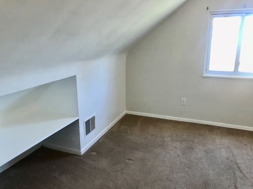 663 Sara Ln, Verona PA  15147-2634 exterior