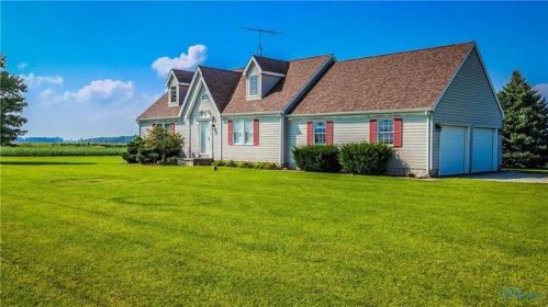 6798 County Road 41, Helena, OH 43435-9768