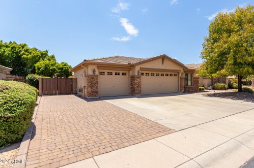 13227 Palo Verde Dr, Litchfield Park AZ  85340-7372 exterior