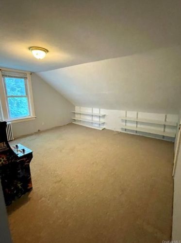 161 Hillcrest Rd, Mount Vernon NY  10552-1510 exterior
