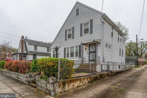 2121 Monroe St, Washington, DC 20018-2821