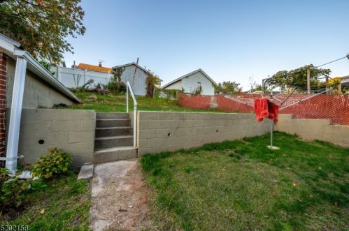 551 Leo St, Industrial Hillside NJ  07205-1726 exterior