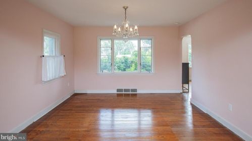 2037 Stone Mill Rd, Lancaster PA  17603-6053 exterior