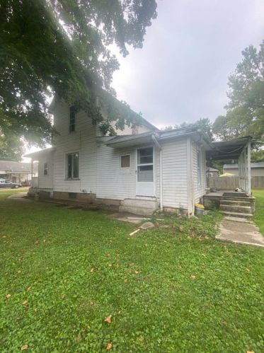 402 Jefferson St, Mount Vernon, OH 43050-2122