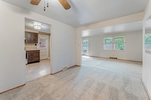 332 Dorothy Dr, Pittsburgh, PA 15235-1830