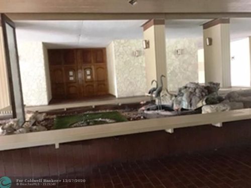 2806 46th Ave, Hollywood FL  33021-2928 exterior