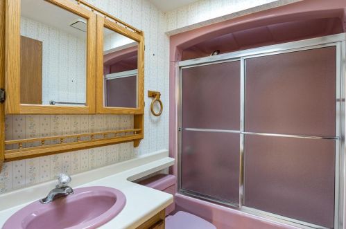 3570 Mardon Ln, Green Bay WI  54313-8212 exterior