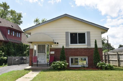 7329 Thurston Ave, Milwaukee, WI 53218-2243