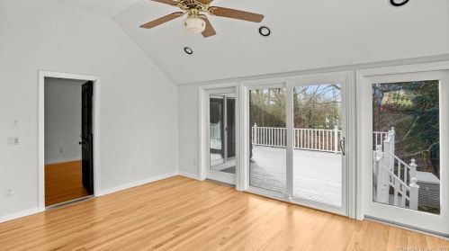 75 Nubel Ln, New Canaan CT  06840-6913 exterior