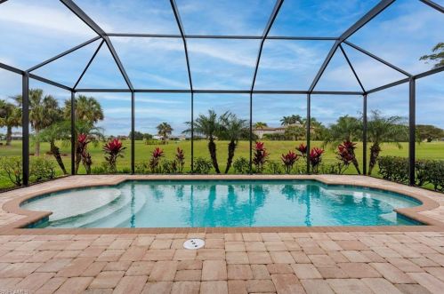 1630 Birdie Dr, Naples, FL 34120-0538