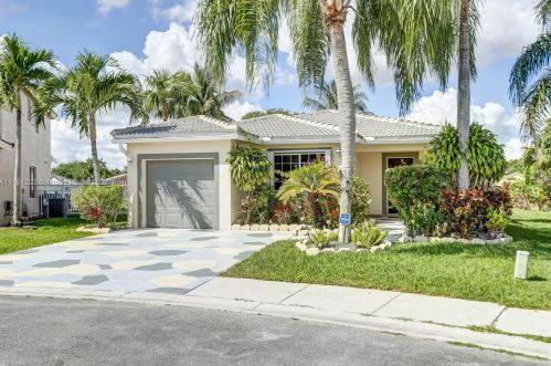 10200 20th Ct, Hollywood, FL 33025-1775