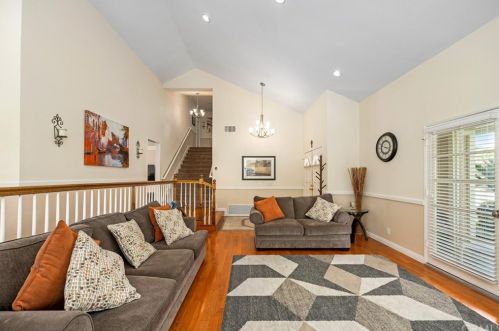 2508 Royale Pl, Fullerton, CA 92833-1526