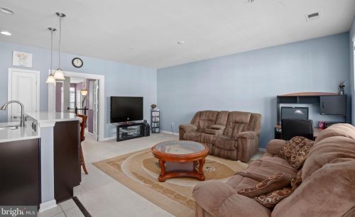 7366 Brunson Cir, Gainesville VA 20155 exterior