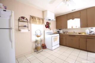 1504 Woodworth Ave, Modesto, CA 95351-4312