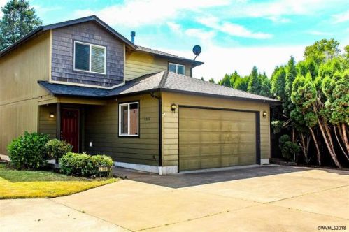 2586 Page Ct, Albany, OR 97322-5966