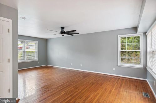 35 Amelia Ct, Fredericksburg VA  22405-6329 exterior