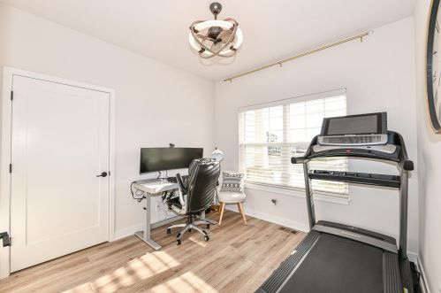 9110 Creekside Cir, Kenosha WI  53158-3245 exterior