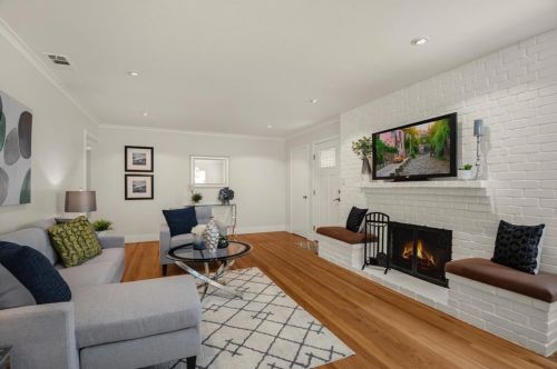 300 Sobrato Dr, Campbell CA  95008-3919 exterior