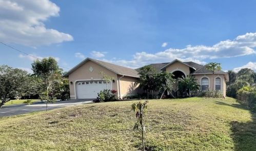 3226 29th Ave, Naples, FL 34117-8400