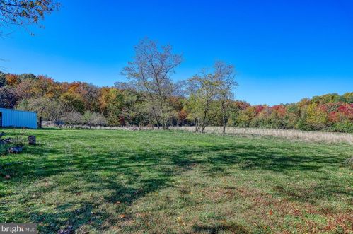 7455 Hillside Dr, Spring Grove PA  17362-8555 exterior