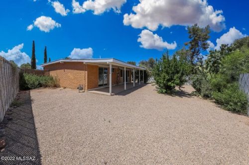 7025 Mary Dr, Tucson AZ  85730-1714 exterior