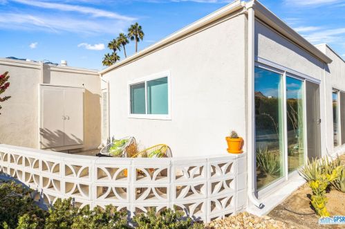 1840 Sandcliff Rd, Palm Springs CA  92264-4844 exterior
