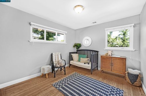 1831 Oakmead Dr, Concord CA 94520-3006 exterior