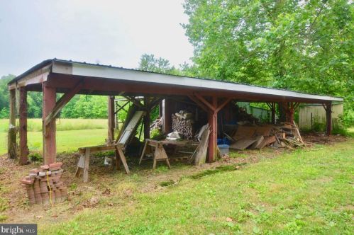 1823 Harvey Straughn Rd, Blackbird DE  19734-9646 exterior