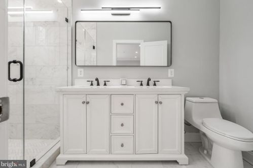 1437 Lawrence St, Washington DC 20017-2911 exterior