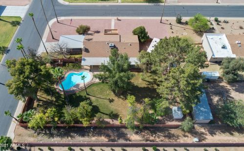 1098 Buffalo St, Chandler, AZ 85225-5714